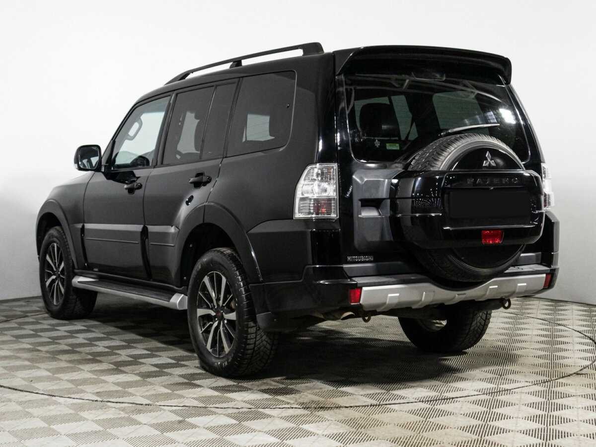 Купить Mitsubishi Pajero с пробегом. Фото: #5