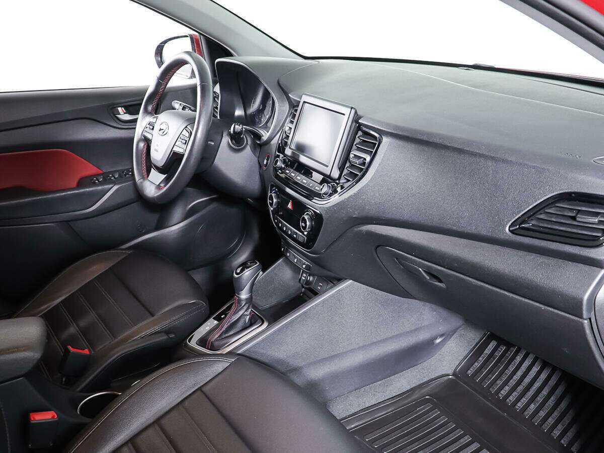 Купить Hyundai Solaris с пробегом. Фото: #8