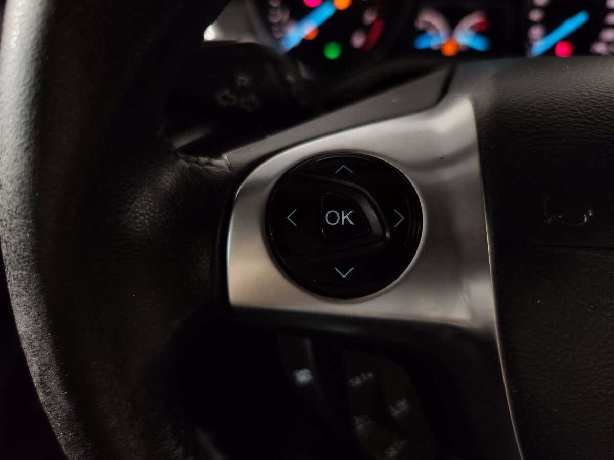 Купить Ford Kuga с пробегом. Фото: #9