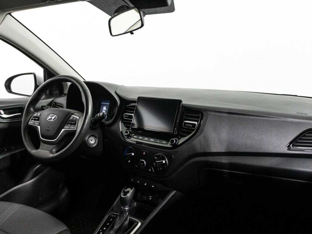 Купить Hyundai Solaris с пробегом. Фото: #8