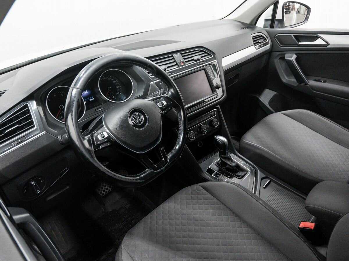 Купить Volkswagen Tiguan с пробегом. Фото: #13