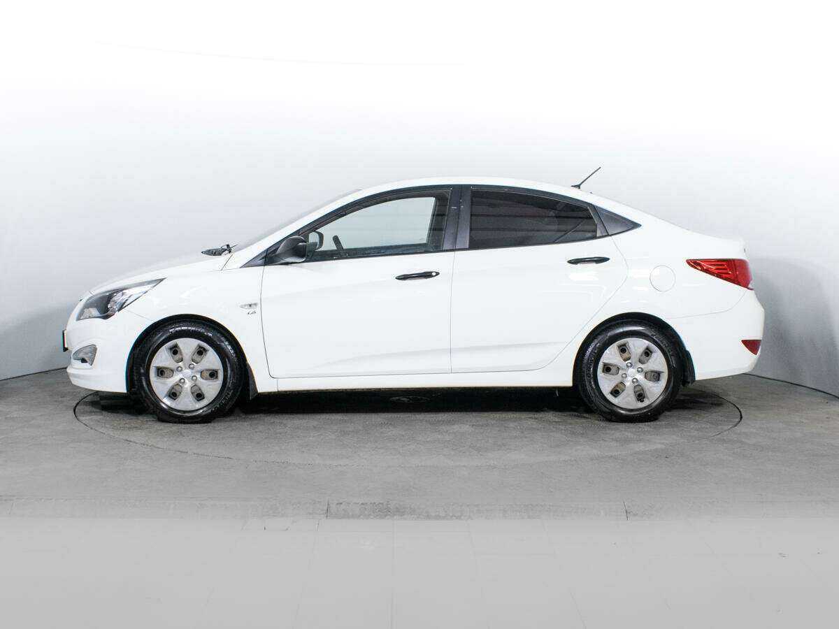 Купить Hyundai Solaris с пробегом. Фото: #7