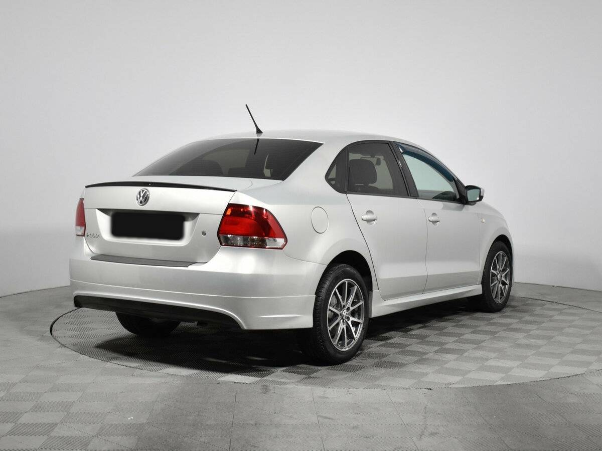 Купить Volkswagen Polo с пробегом. Фото: #4