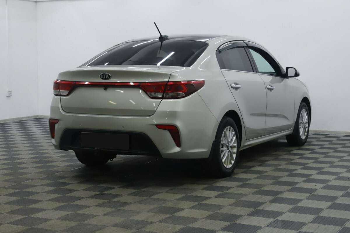 Купить Kia Rio с пробегом. Фото: #3