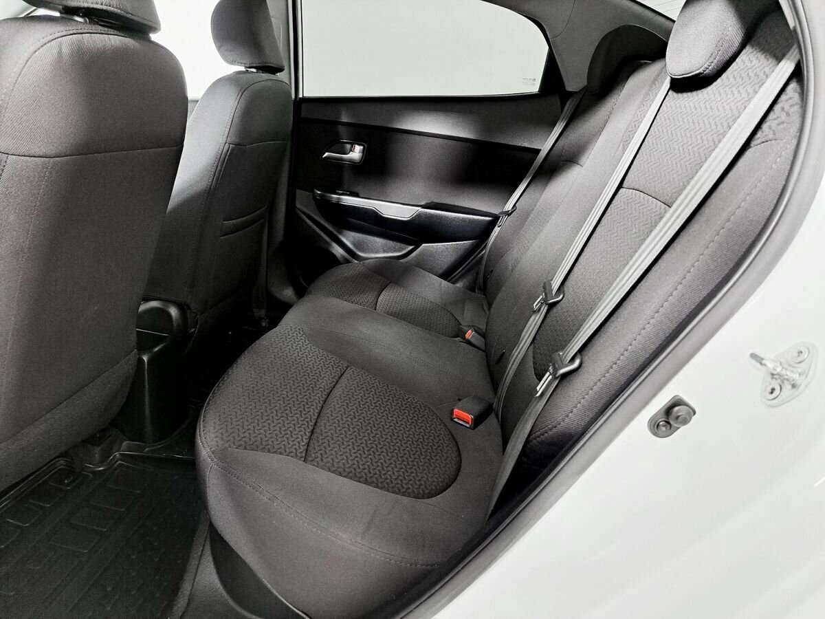 Купить Kia Rio с пробегом. Фото: #11