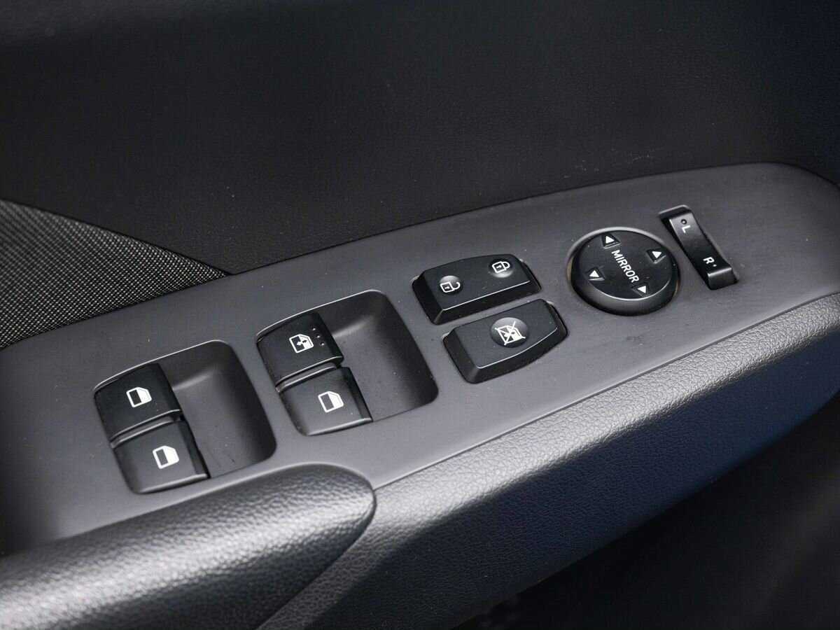 Купить Hyundai Solaris с пробегом. Фото: #19