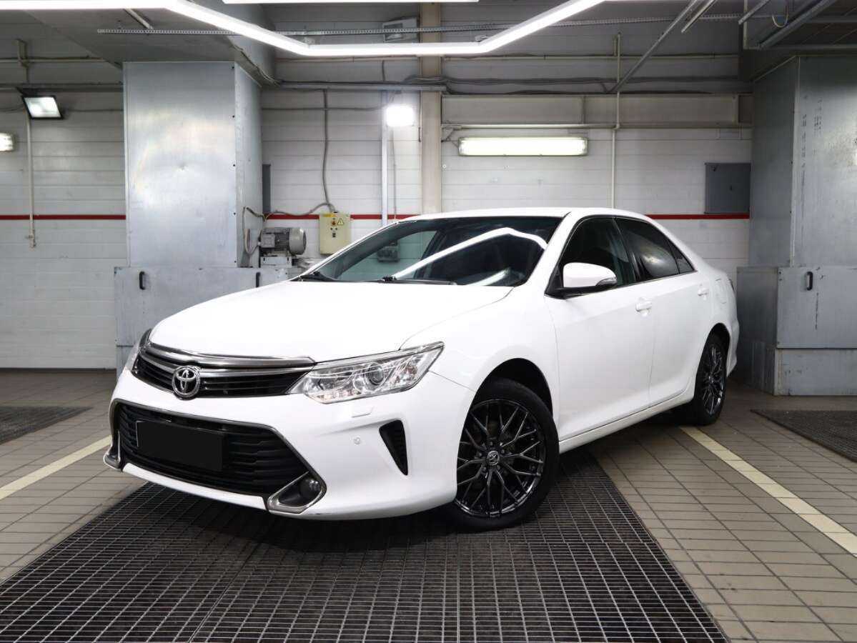 Купить Toyota Camry с пробегом. Посмотреть фото