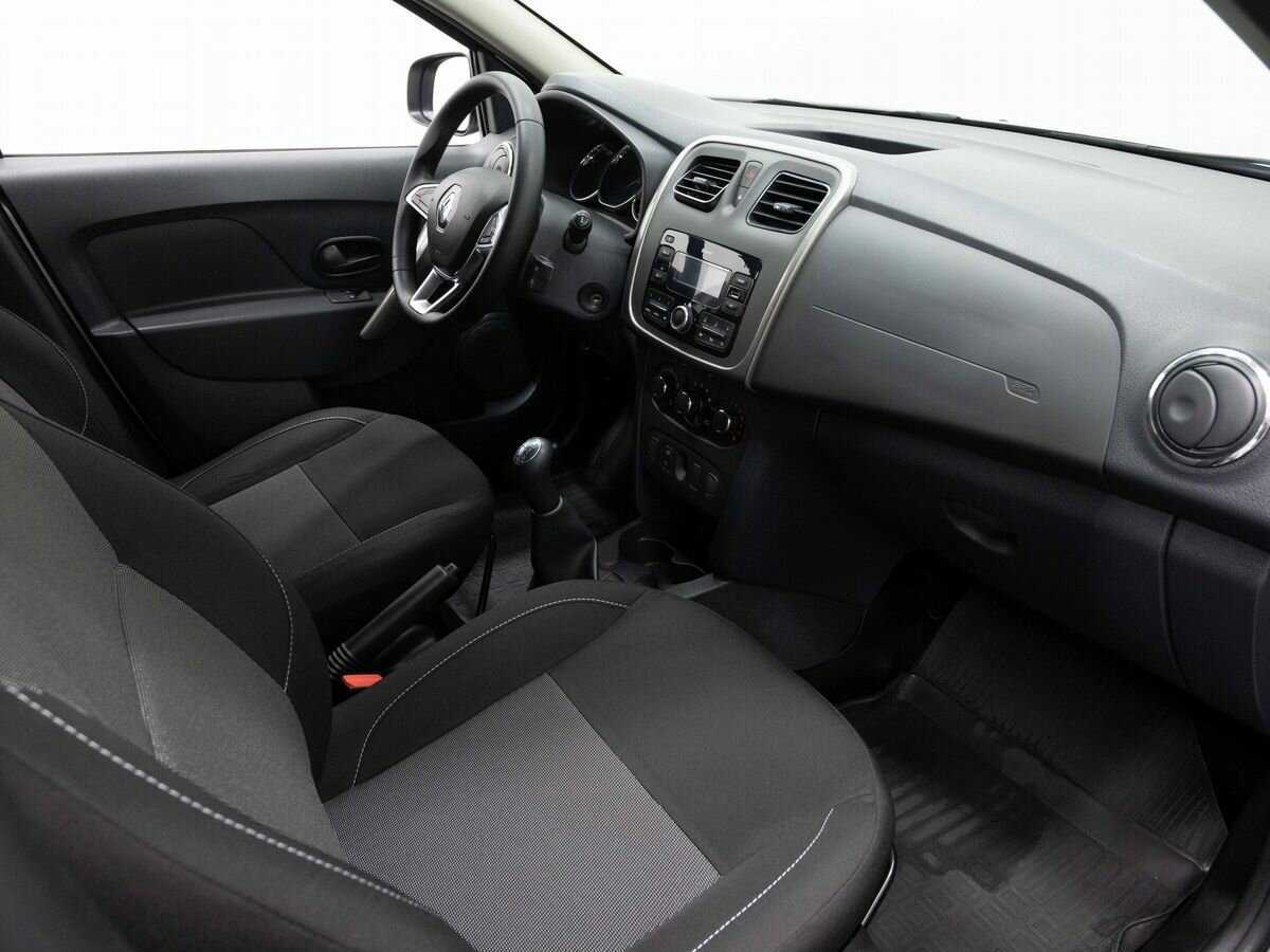 Купить Renault Sandero с пробегом. Фото: #10
