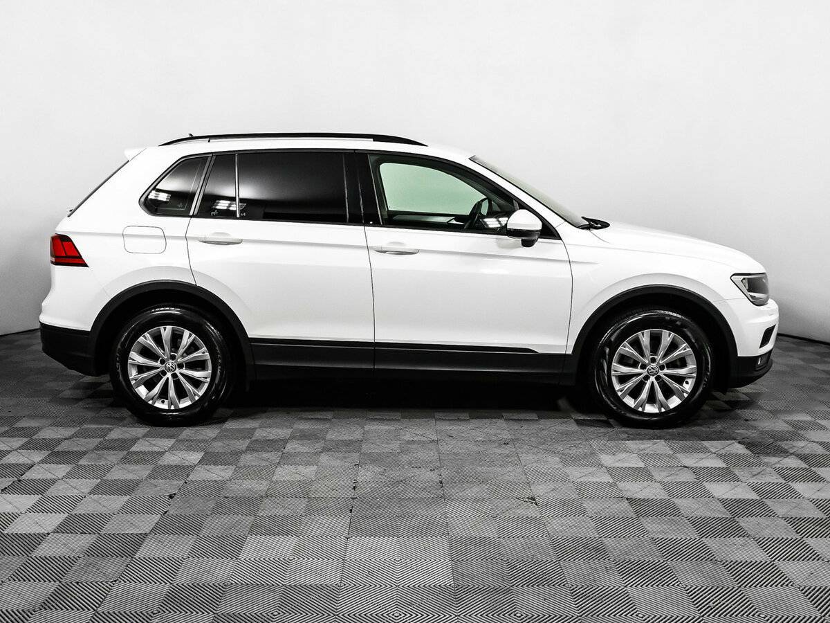 Купить Volkswagen Tiguan с пробегом. Фото: #3