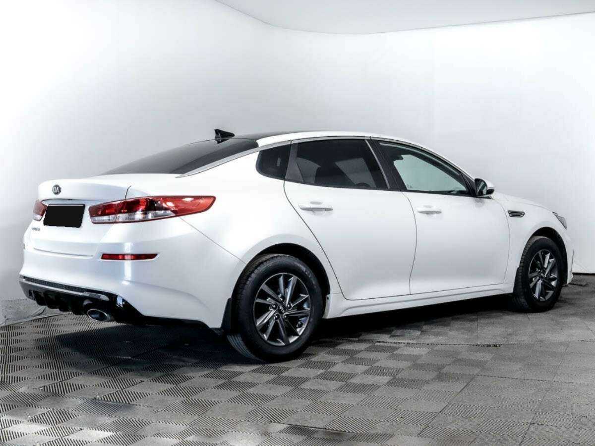 Купить Kia Optima с пробегом. Фото: #3