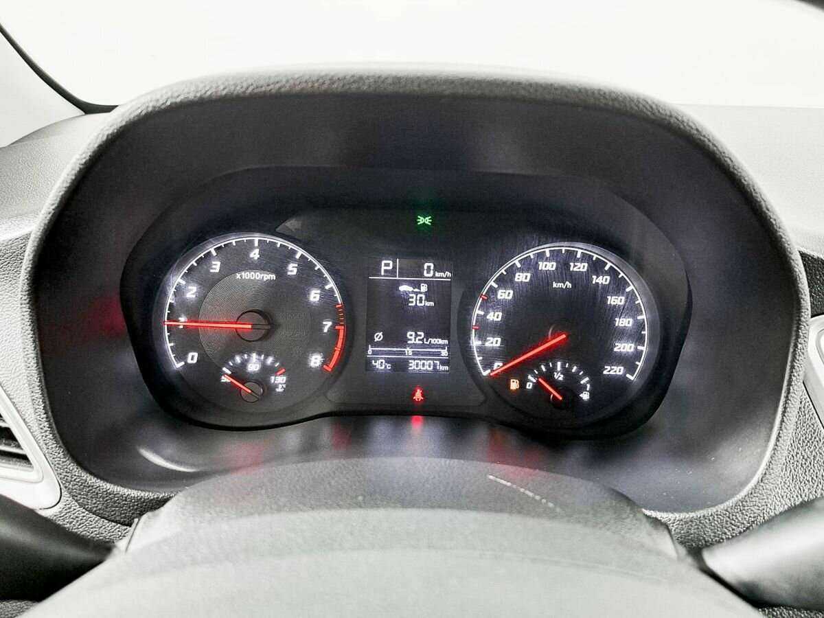 Купить Hyundai Solaris с пробегом. Фото: #10