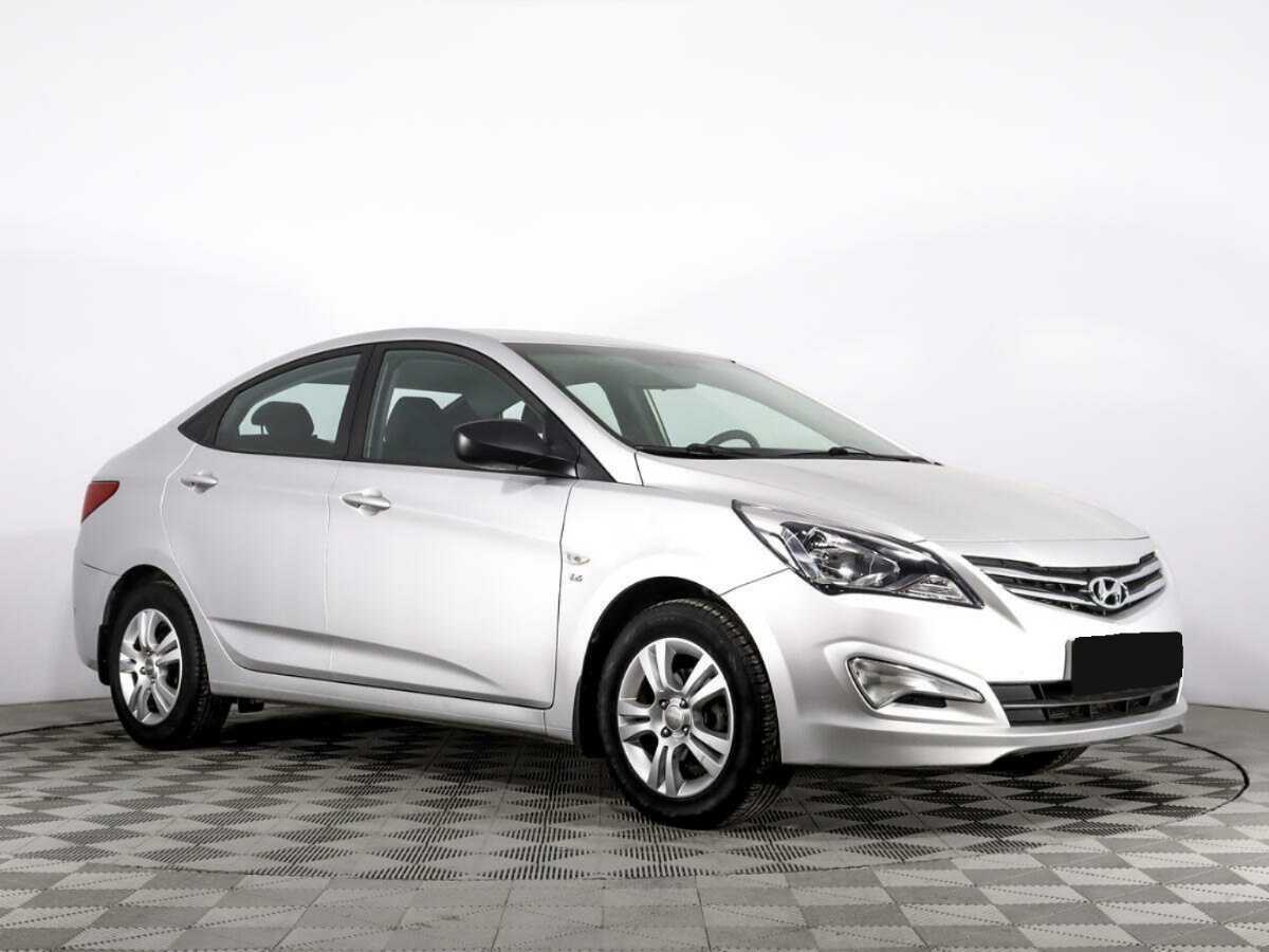 Купить Hyundai Solaris с пробегом. Фото: #2