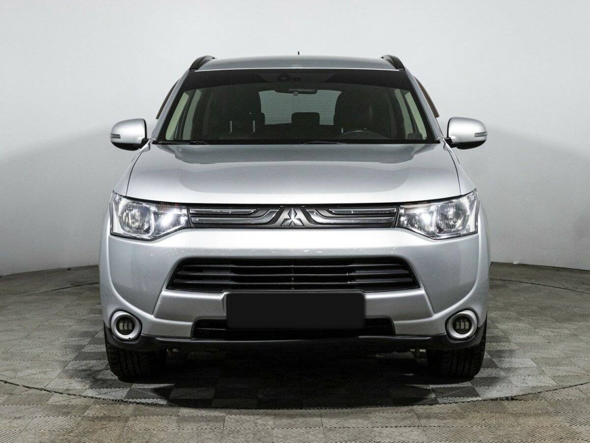 Купить Mitsubishi Outlander с пробегом. Фото: #1