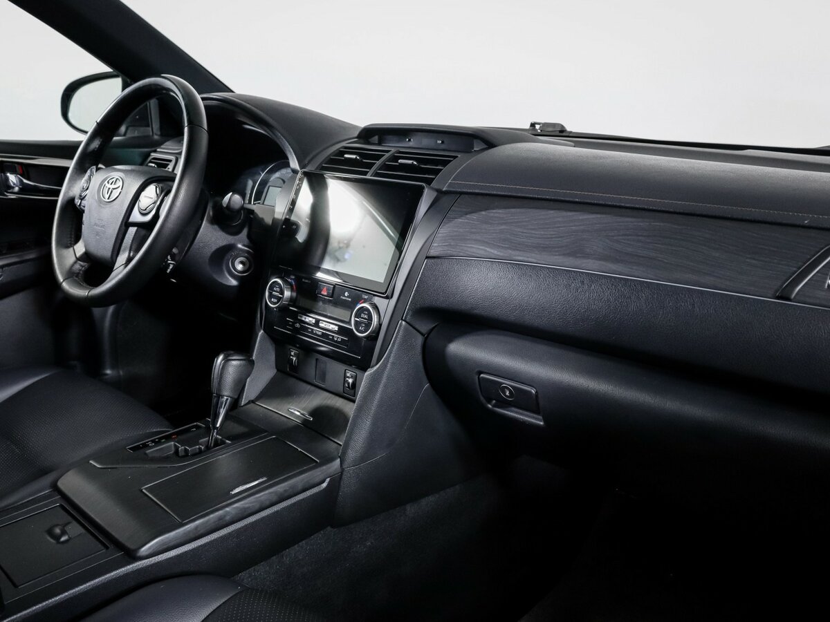 Купить Toyota Camry с пробегом. Фото: #6