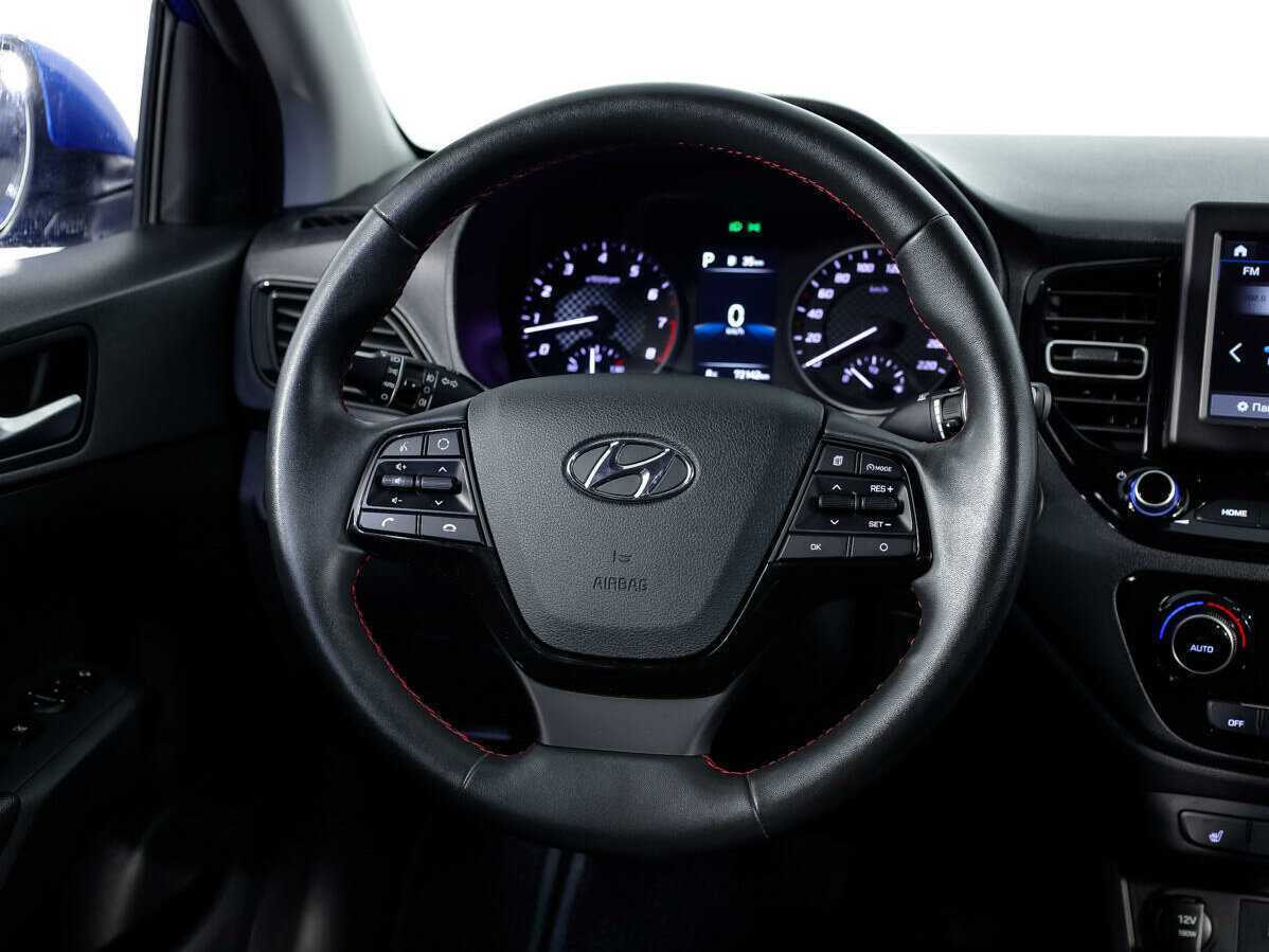 Купить Hyundai Solaris с пробегом. Фото: #10