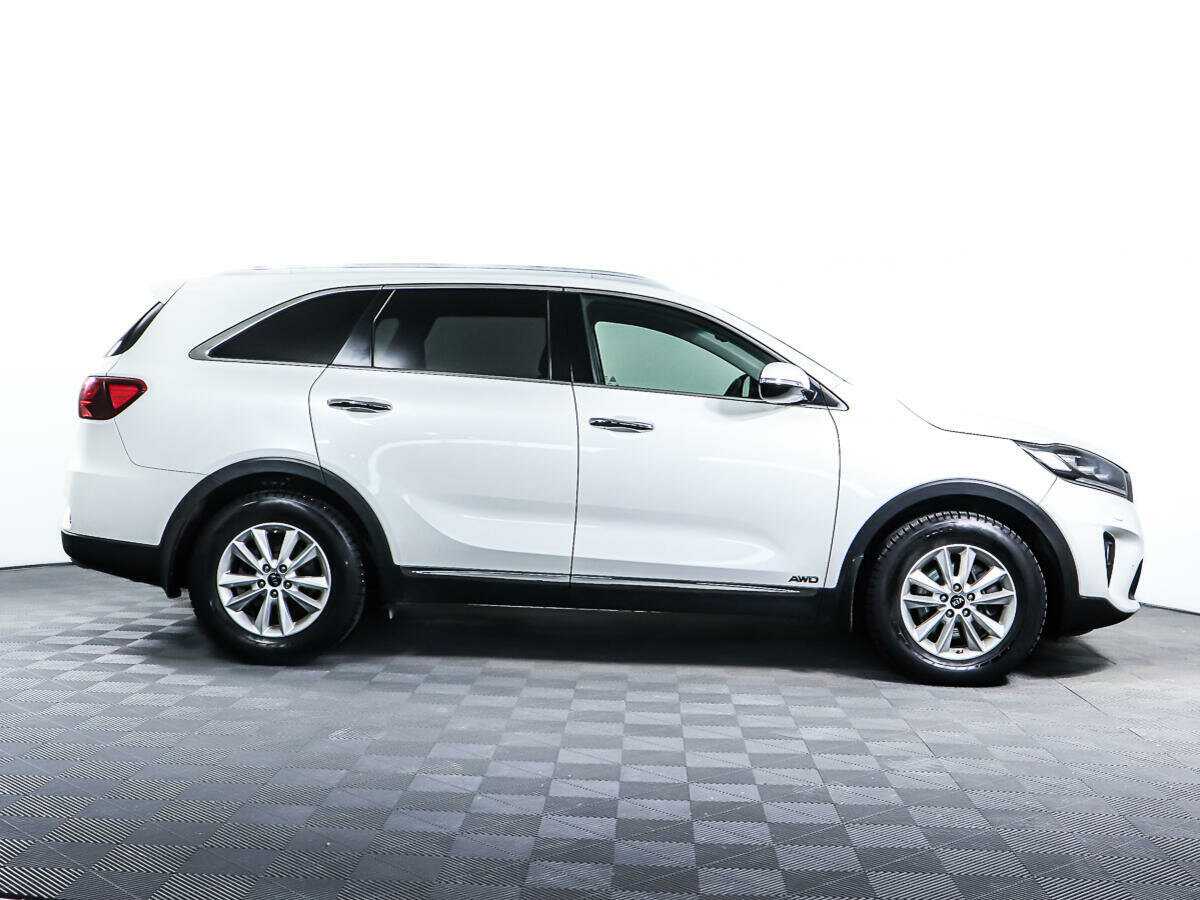 Купить Kia Sorento с пробегом. Фото: #2