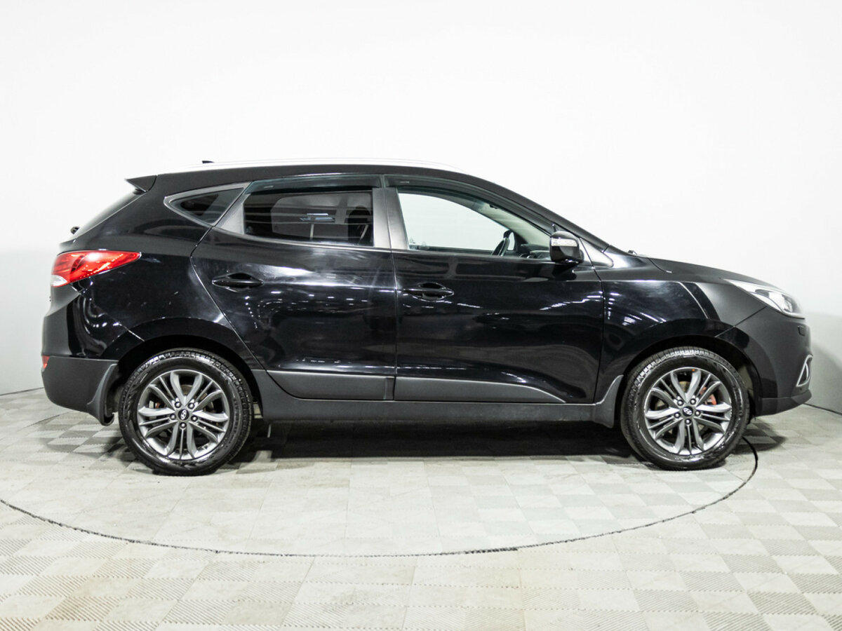 Купить Hyundai ix35 с пробегом. Фото: #3