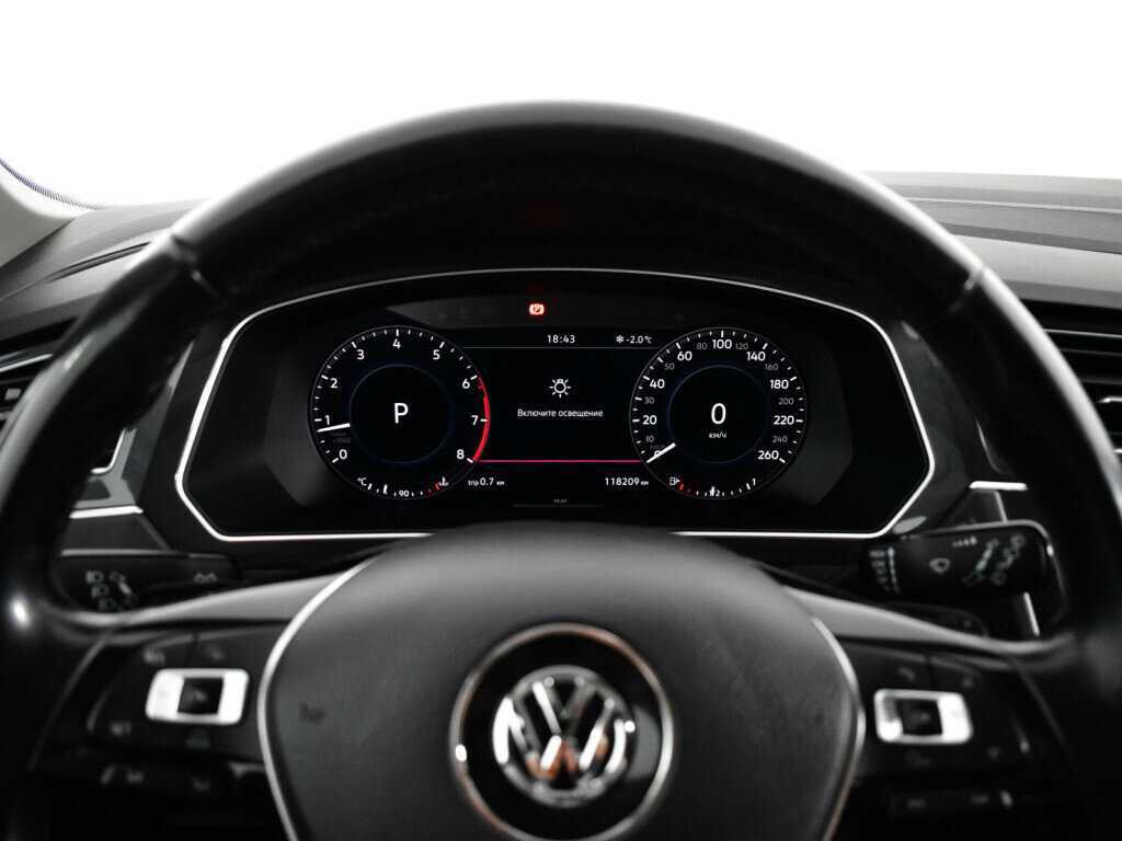 Купить Volkswagen Tiguan с пробегом. Фото: #10