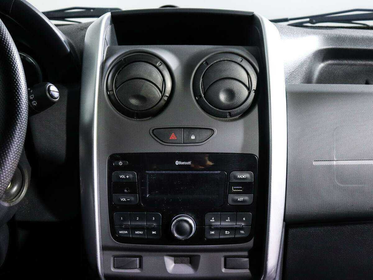 Купить Lada (ВАЗ) Largus с пробегом. Фото: #9