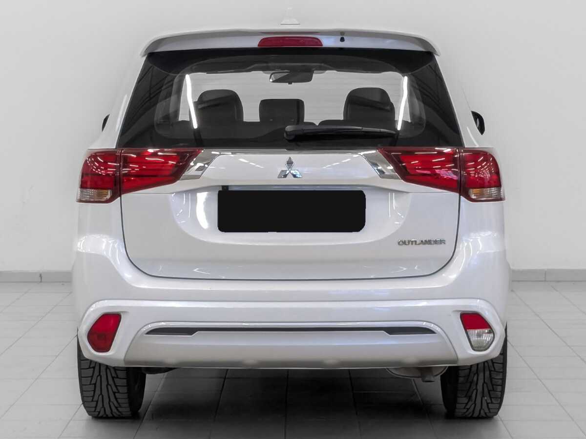 Купить Mitsubishi Outlander с пробегом. Фото: #5