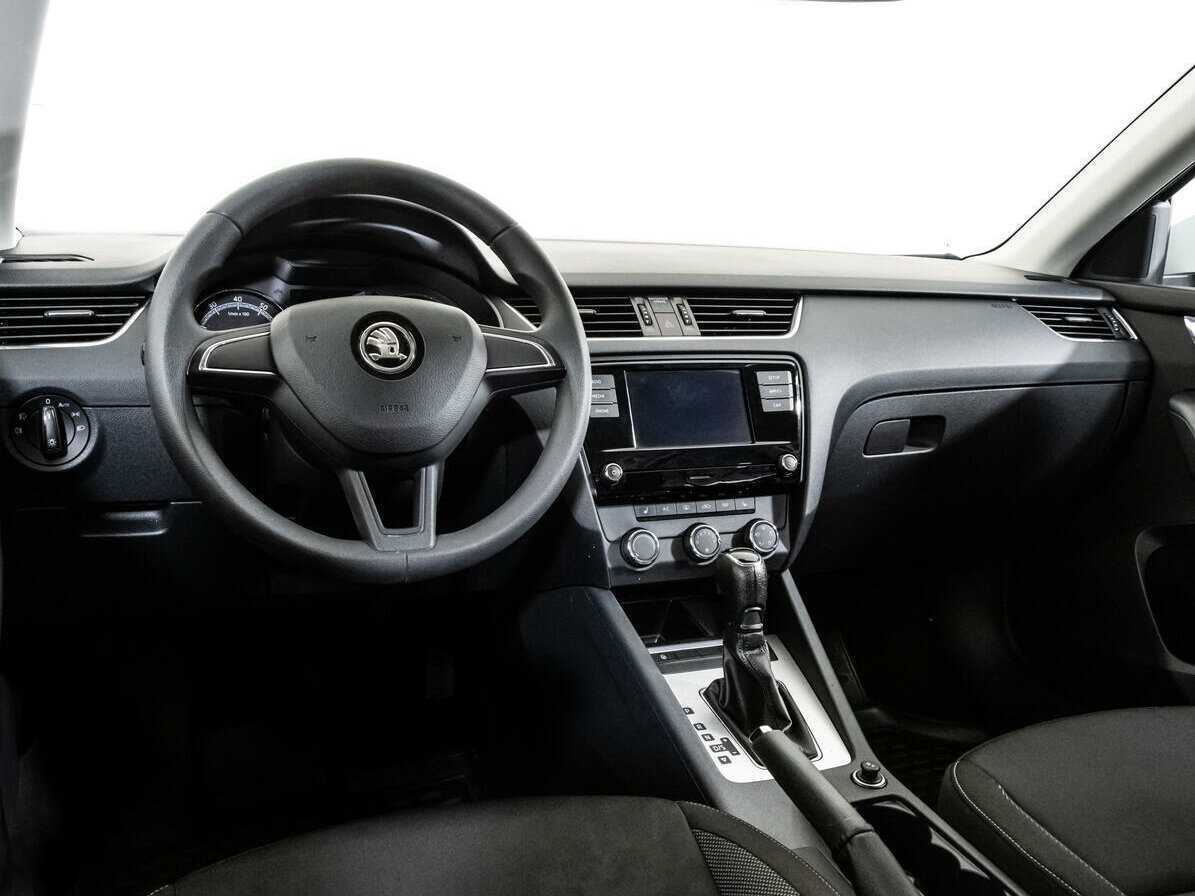 Купить Skoda Octavia с пробегом. Фото: #10