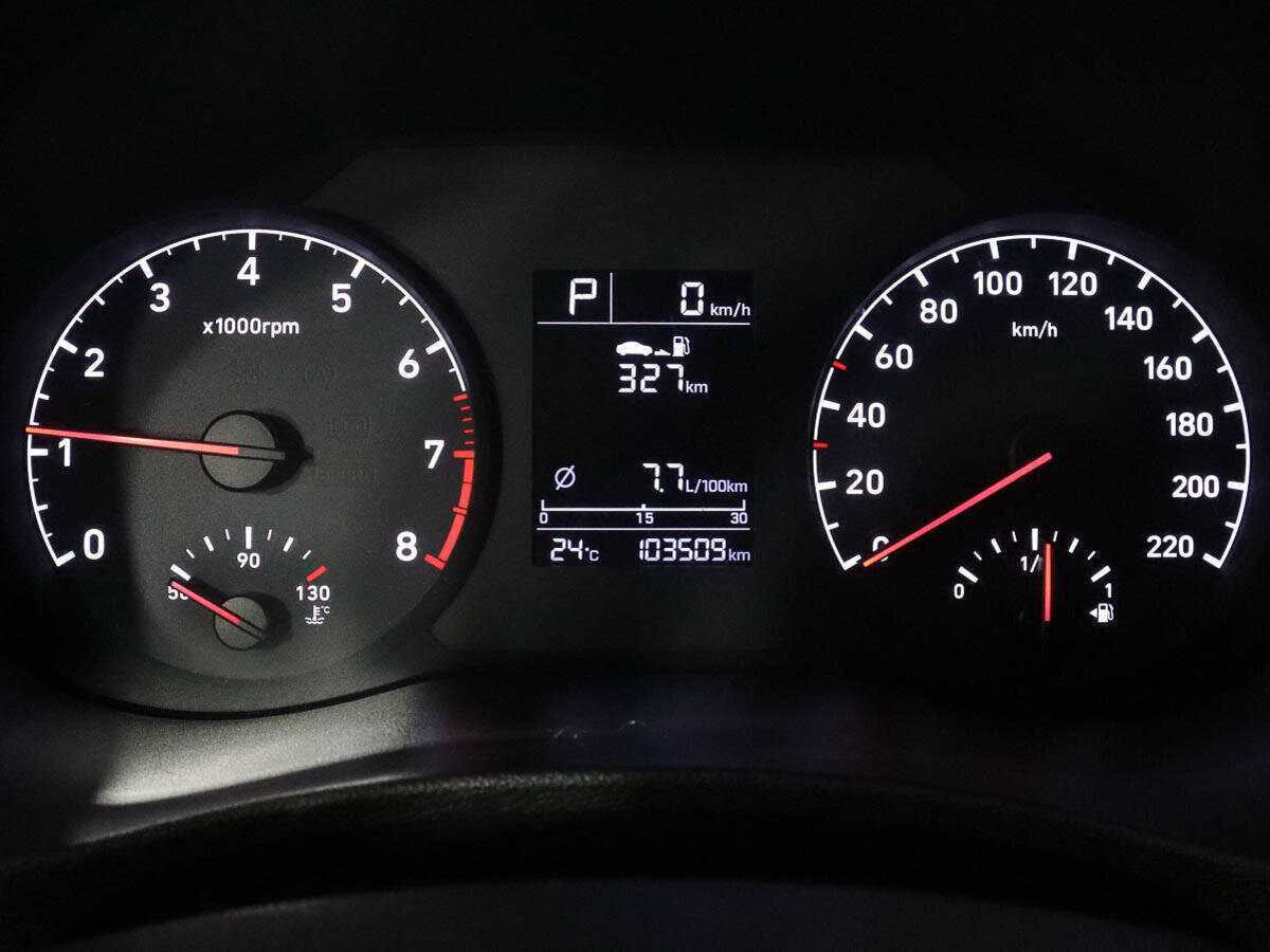 Купить Hyundai Solaris с пробегом. Фото: #7