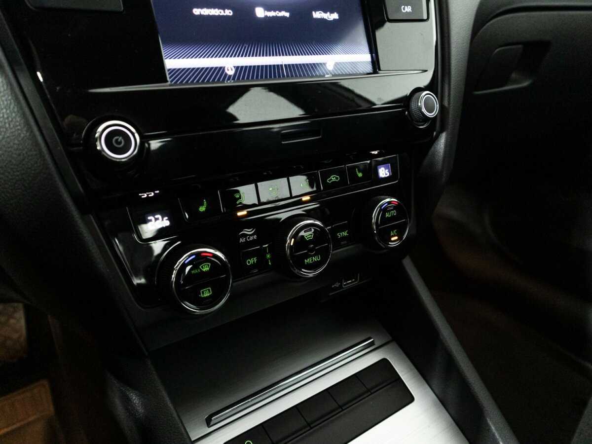 Купить Skoda Octavia с пробегом. Фото: #17