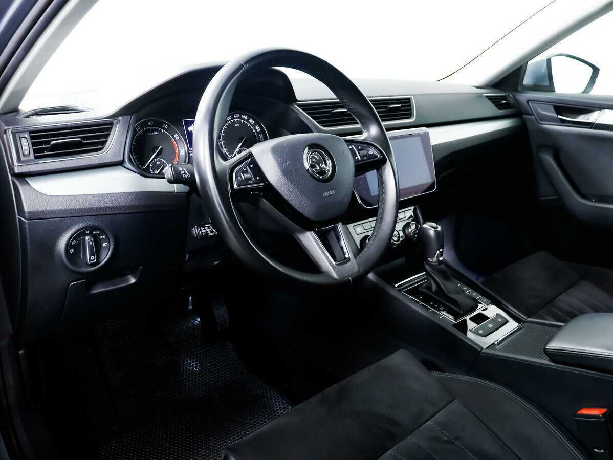 Купить Skoda Superb с пробегом. Фото: #10