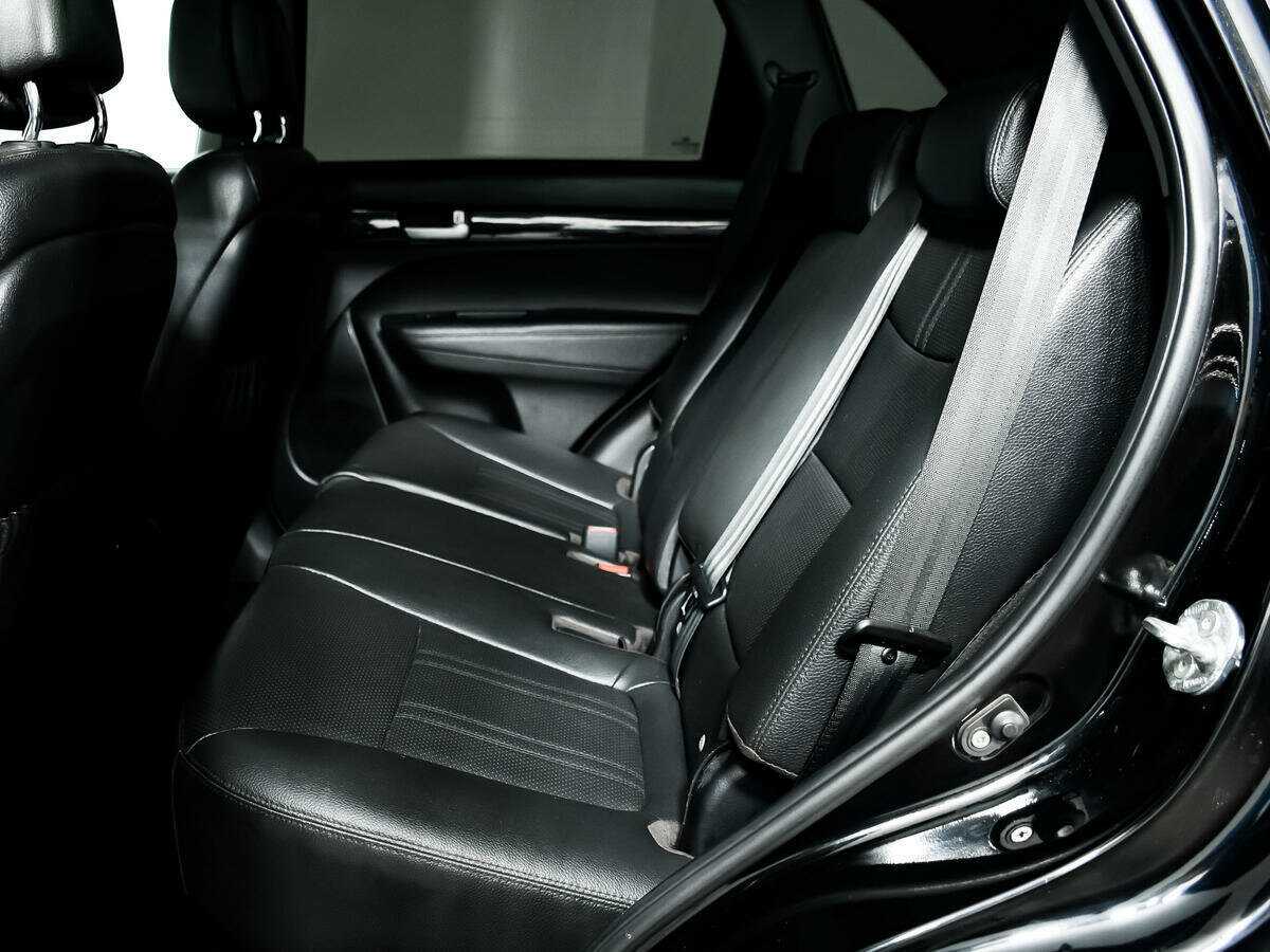 Купить Kia Sorento с пробегом. Фото: #11