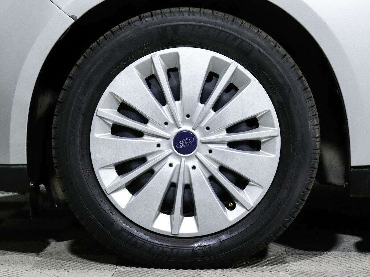 Купить Ford Focus с пробегом. Фото: #14