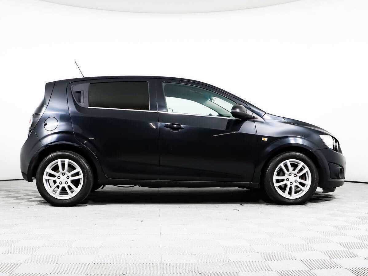 Купить Chevrolet Aveo с пробегом. Фото: #3