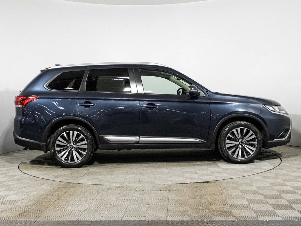 Купить Mitsubishi Outlander с пробегом. Фото: #3