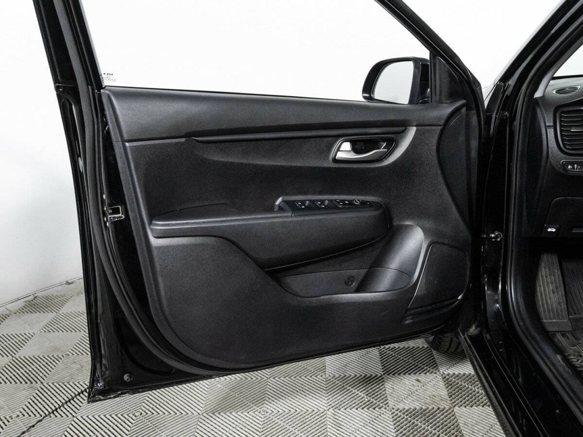 Купить Kia Rio с пробегом. Фото: #25