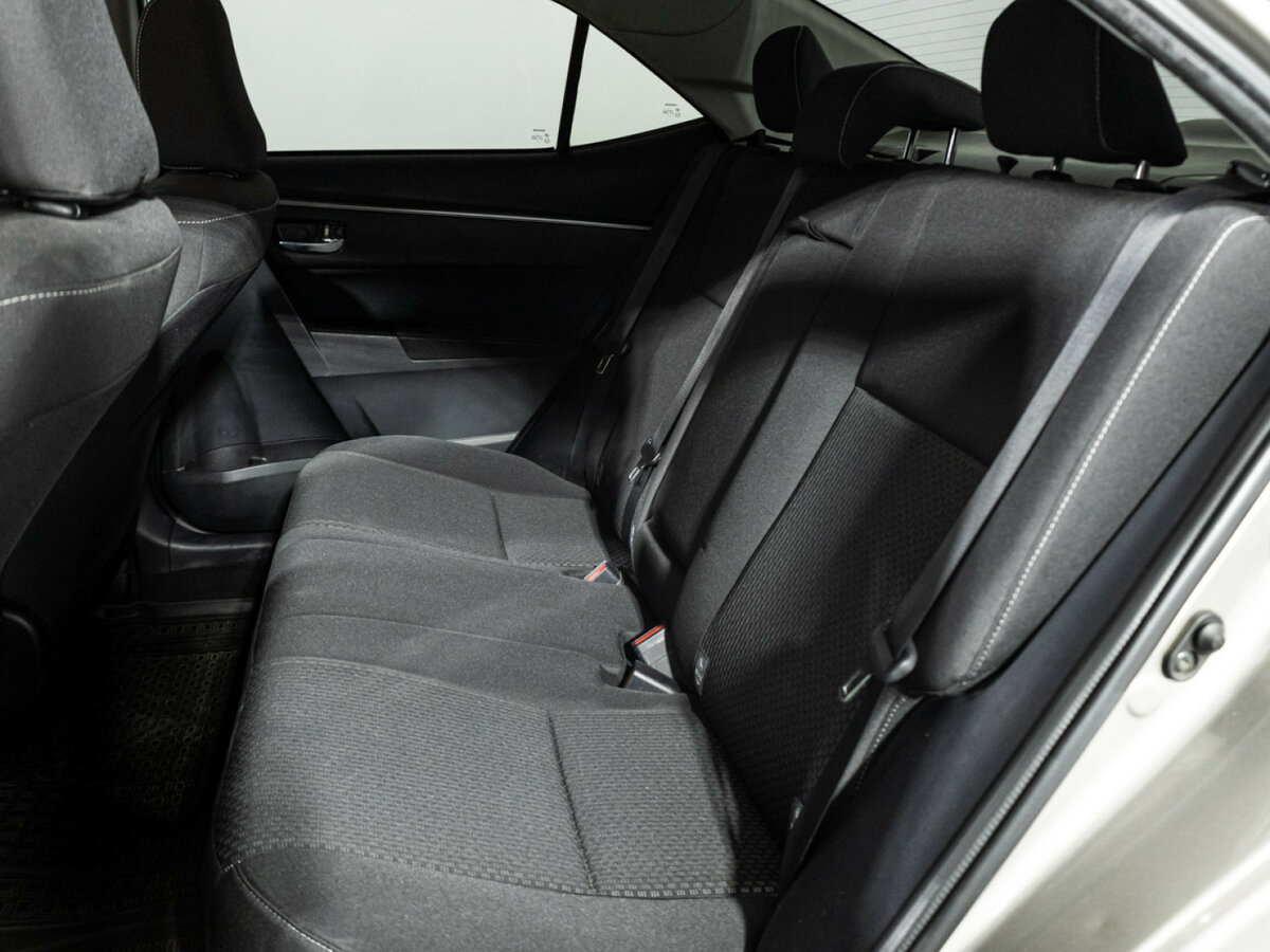 Купить Toyota Corolla с пробегом. Фото: #9