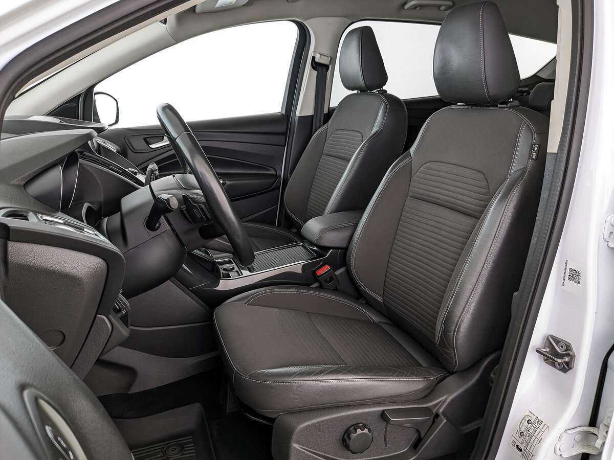 Купить Ford Kuga с пробегом. Фото: #15