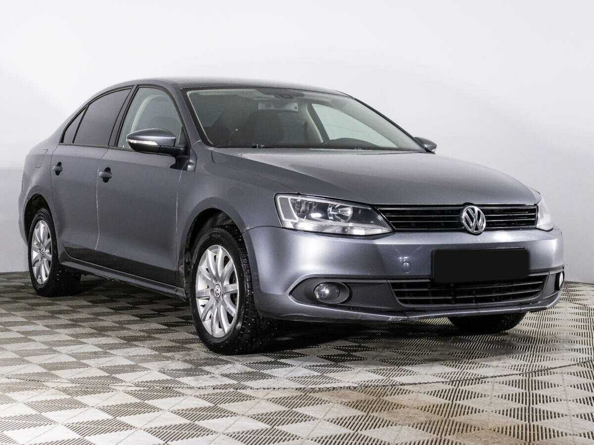 Купить Volkswagen Jetta с пробегом. Фото: #2
