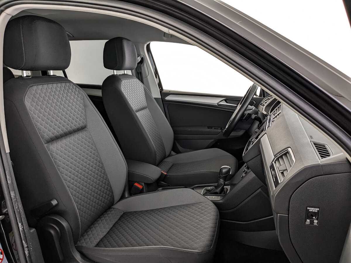 Купить Volkswagen Tiguan с пробегом. Фото: #21