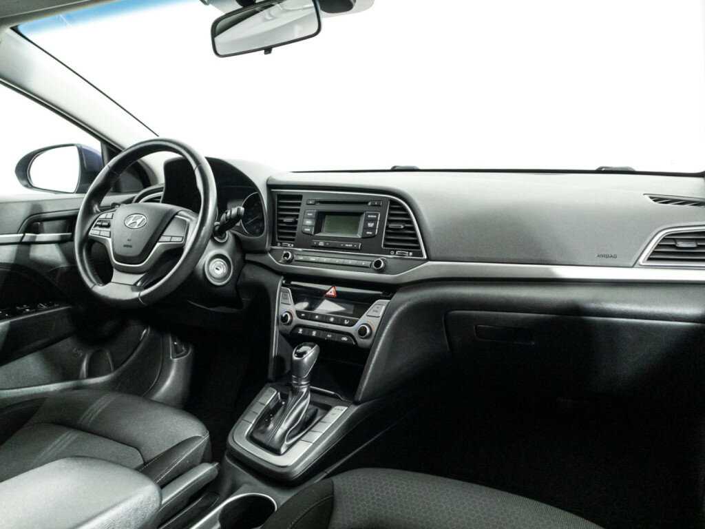 Купить Hyundai Elantra с пробегом. Фото: #8