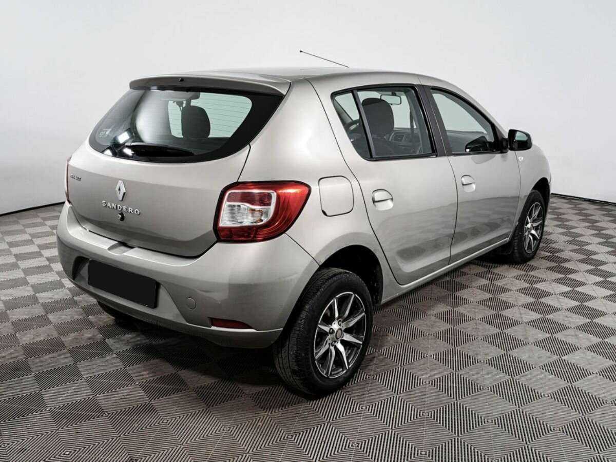 Купить Renault Sandero с пробегом. Фото: #4