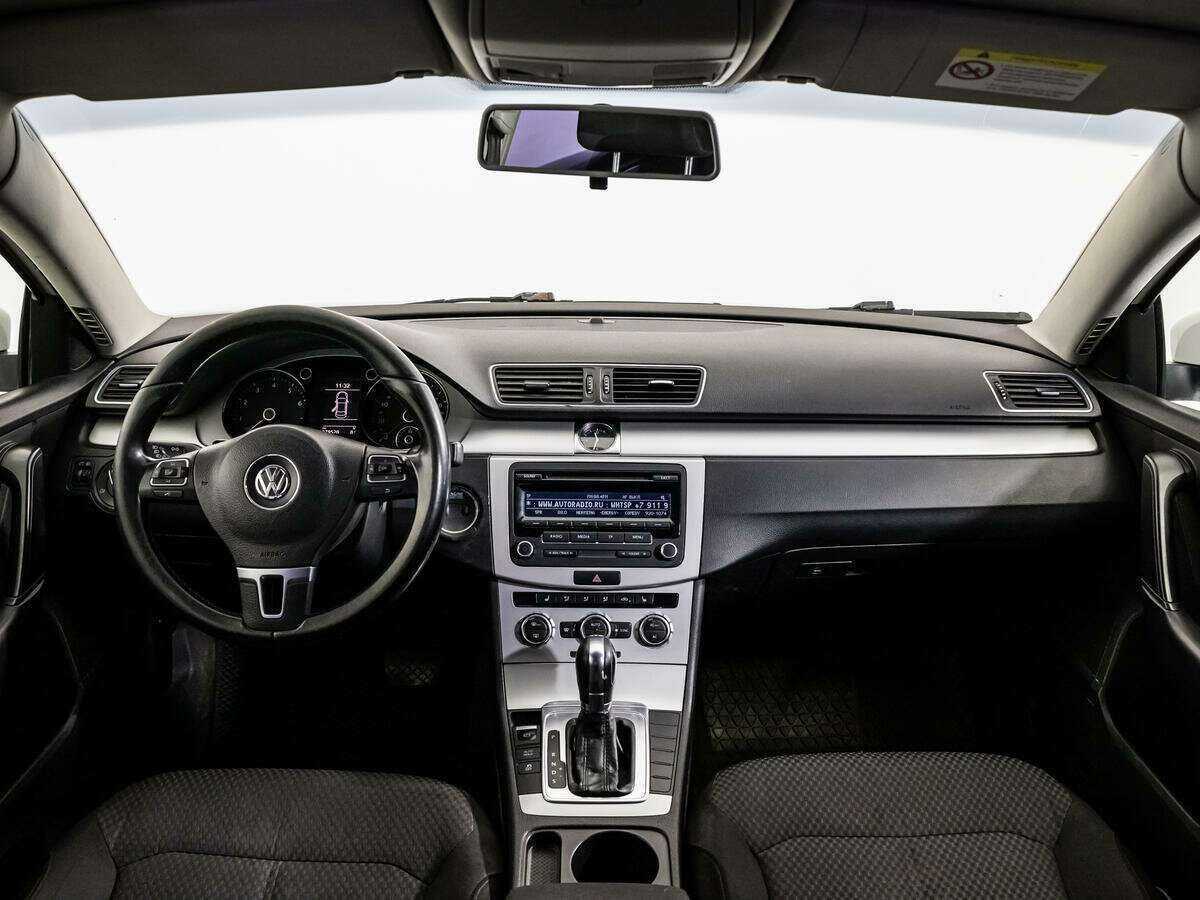 Купить Volkswagen Passat с пробегом. Фото: #12