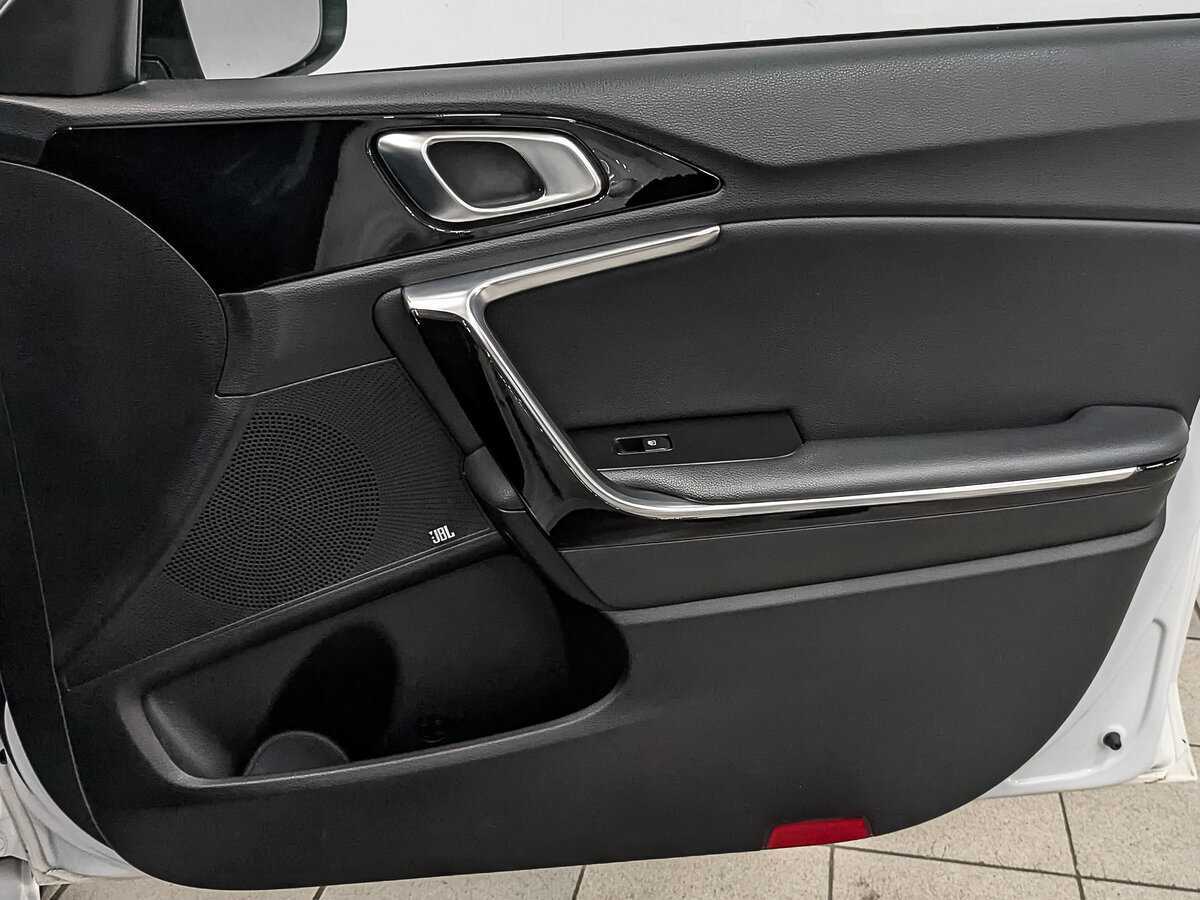 Купить Kia Ceed с пробегом. Фото: #20
