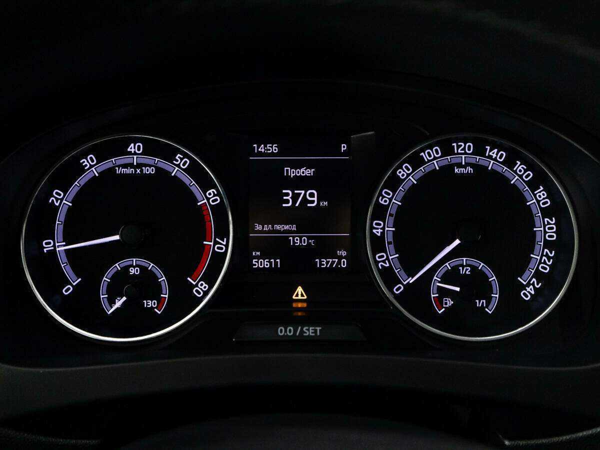 Купить Skoda Rapid с пробегом. Фото: #11