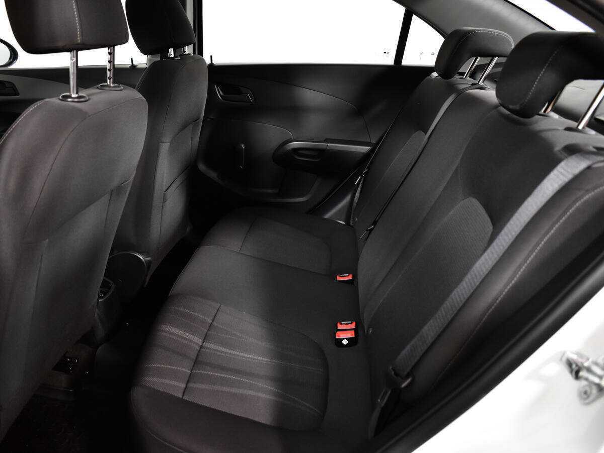 Купить Chevrolet Aveo с пробегом. Фото: #7