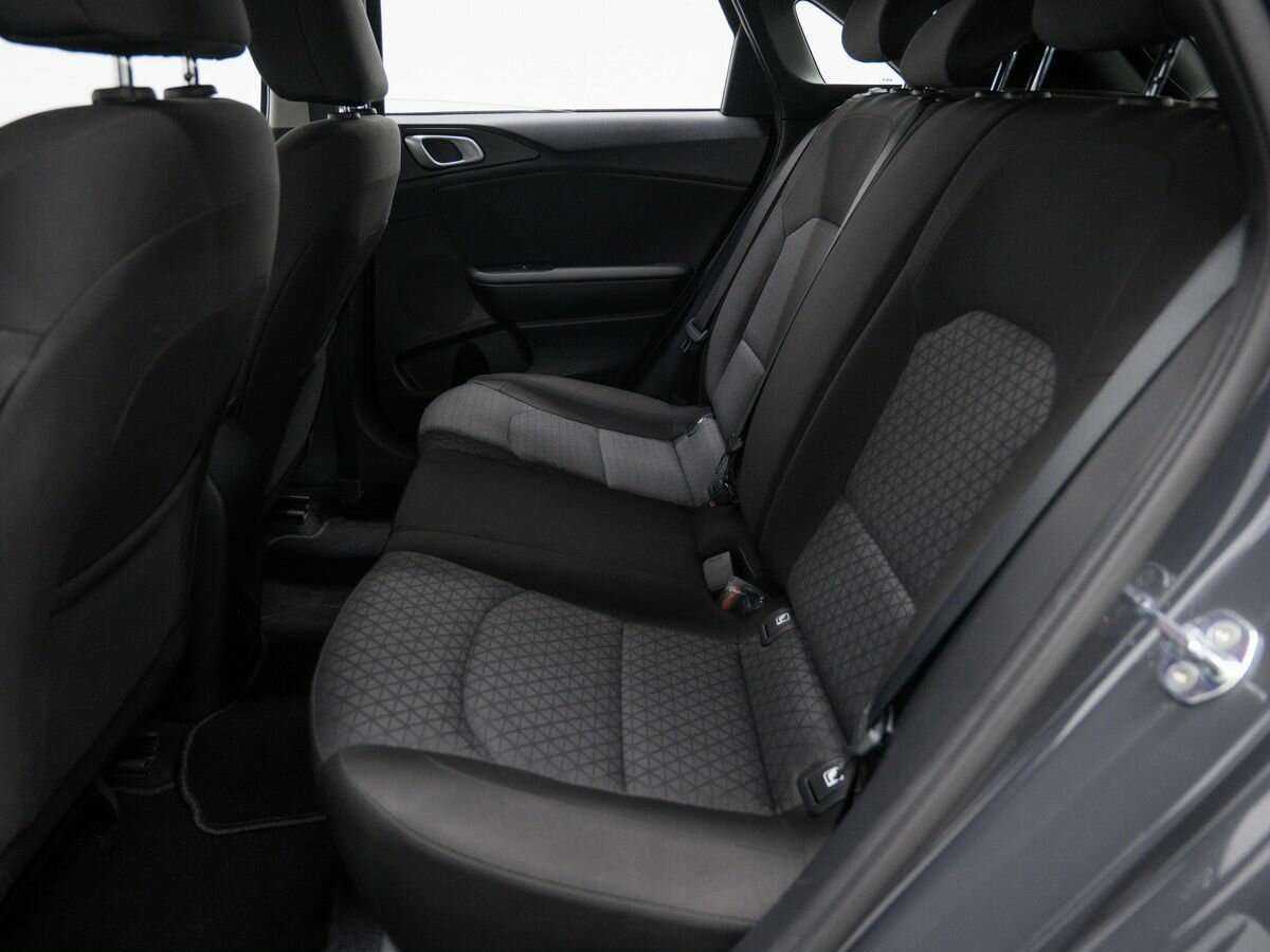 Купить Kia Ceed с пробегом. Фото: #12