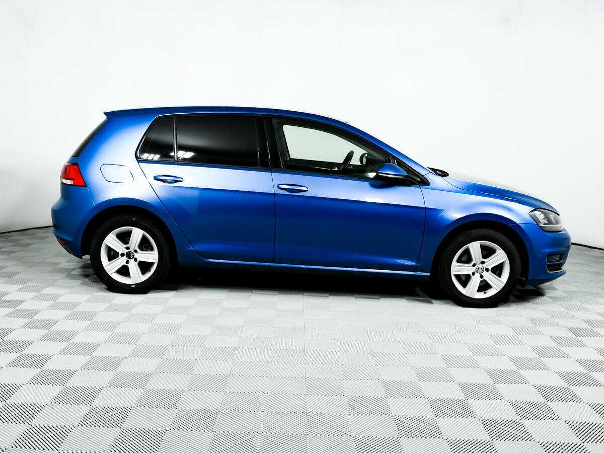 Купить Volkswagen Golf с пробегом. Фото: #3