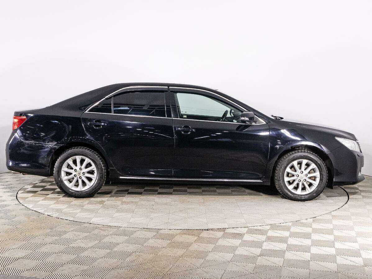 Купить Toyota Camry с пробегом. Фото: #3