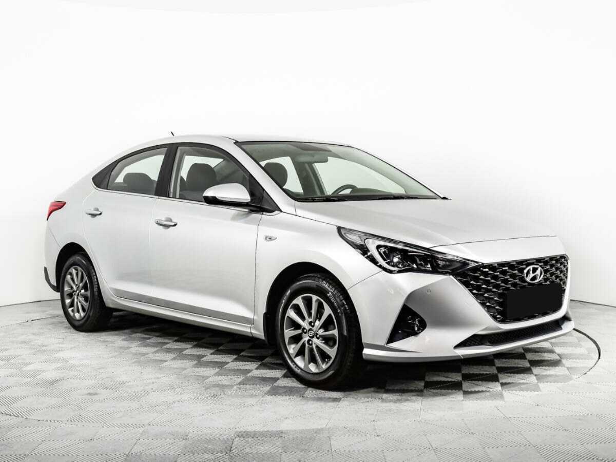 Купить Hyundai Solaris с пробегом. Фото: #2