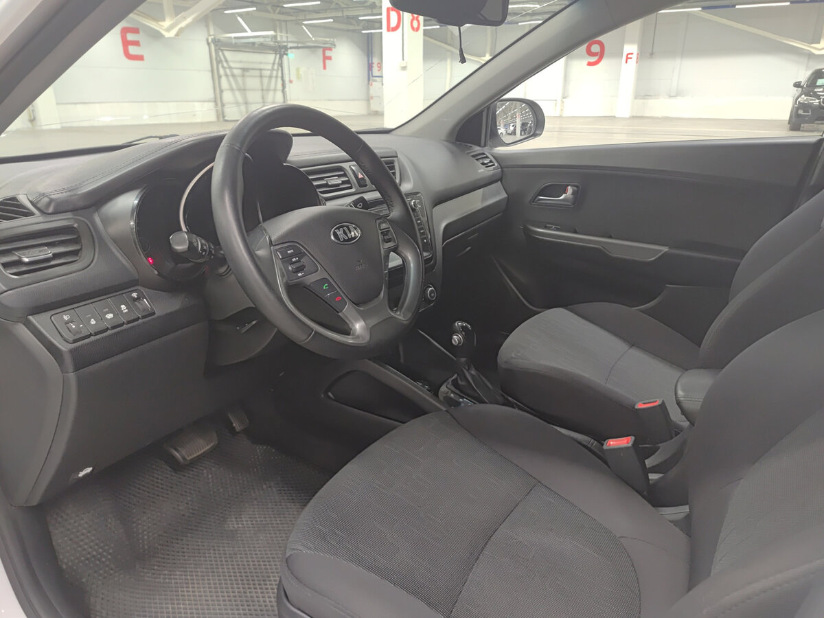 Купить Kia Rio с пробегом. Фото: #15