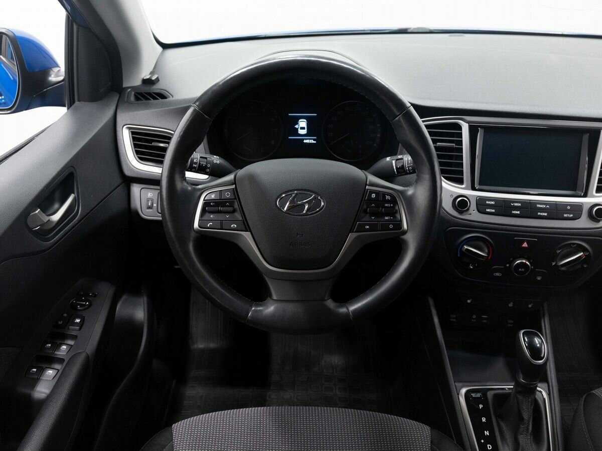 Купить Hyundai Solaris с пробегом. Фото: #15