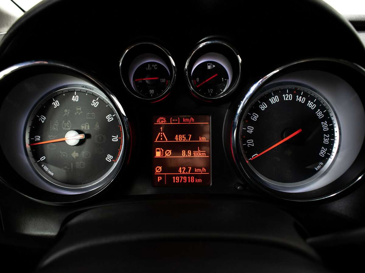 Купить Opel Astra с пробегом. Фото: #9